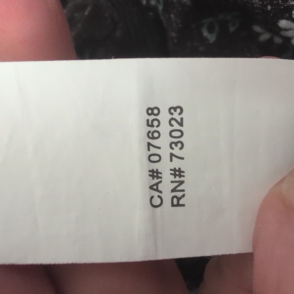 Floral Wide Leg Cropped Jumpsuit Medium Black Faux Wrap Culotte Rayon - Picture 12 of 17